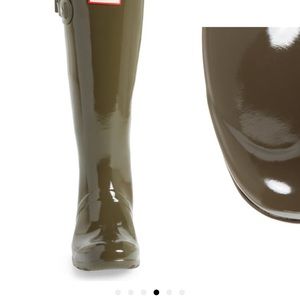 New with Box. Never worn out.